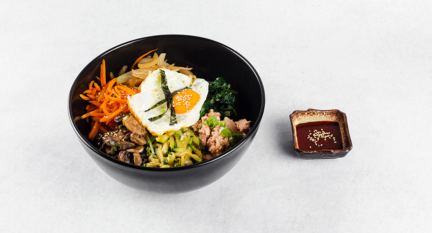 Bibimpap s tuno Korejska Kimči hiša Kranj